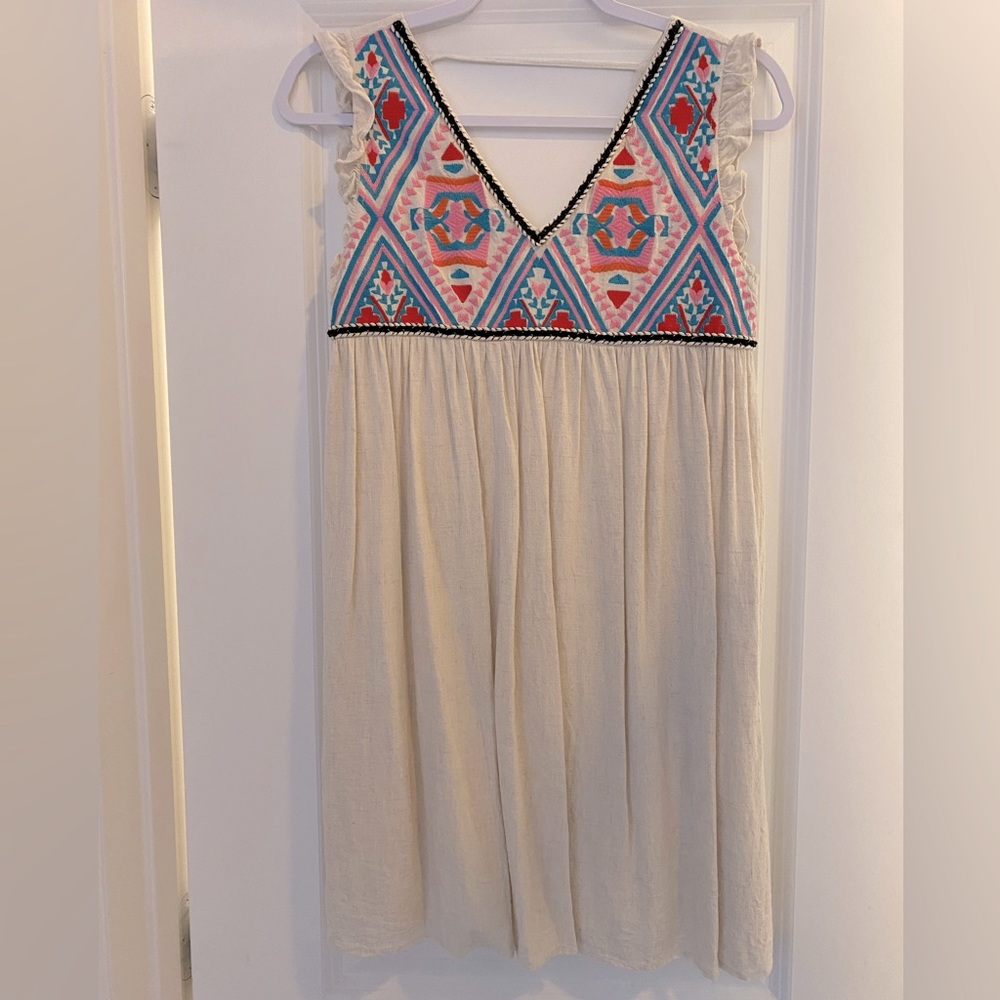 Embroidered dress from VICI.
